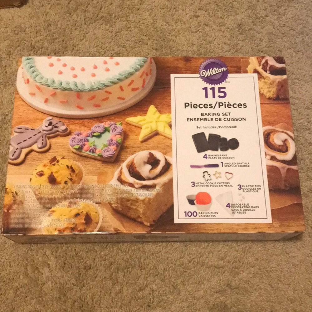 Wilton 115 Piece Baking Set